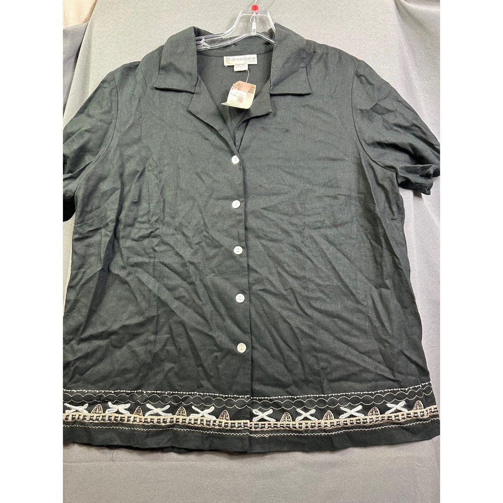 Dressbarn Woman‎ Black Embroidered Hem Button Down Shirt NWT 2X Short Sleeve